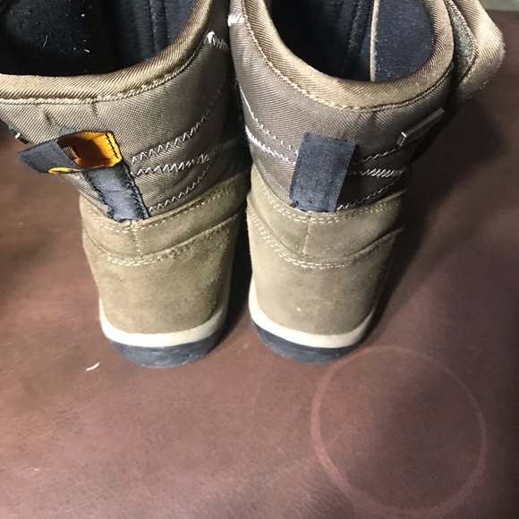 Boots for boys. - Picture 5 of 8